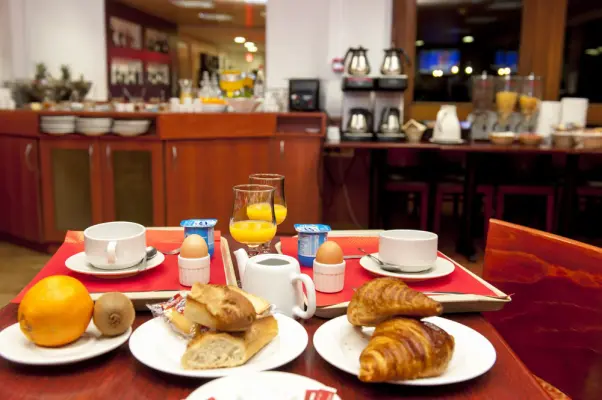 Brit Hotel Agen L'Aquitaine - Petit déjeuner