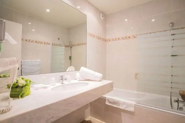 Best Western Sévan Parc Hôtel - Salle de bain