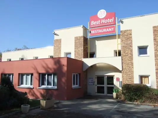 Best Hotel Lyon Saint-Priest - Façade de l'hôtel