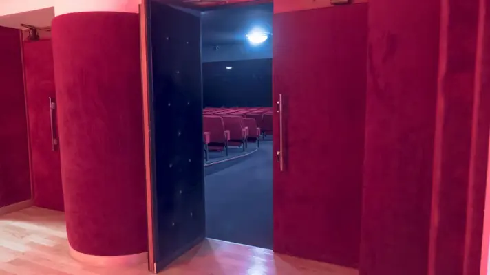 Théâtre Le République Paris - Entrée grande salle