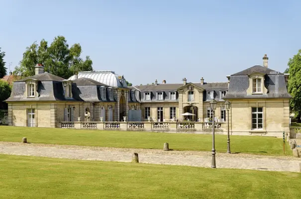 Château de Nointel - Extérieur