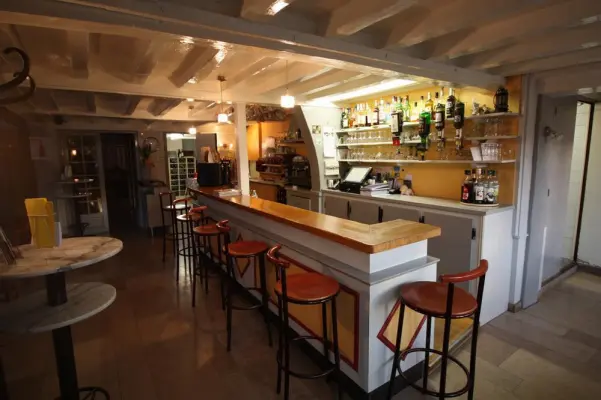 Hôtel Restaurant les Deux Sapins - Bar