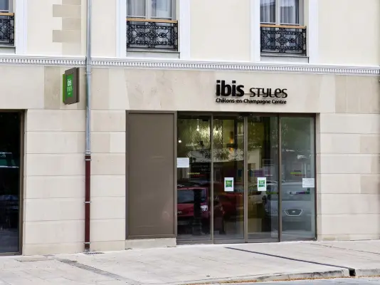 Ibis Styles Chalons en Champagne Center - Home