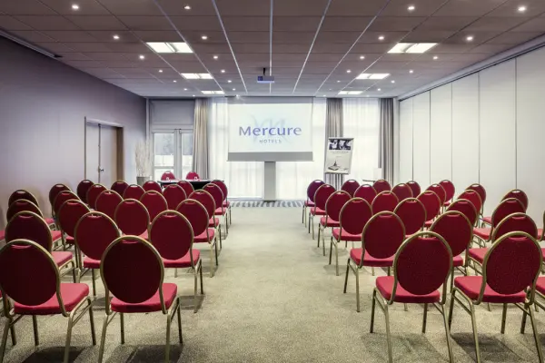 Mercure Paris le Bourget - salle de réunion 