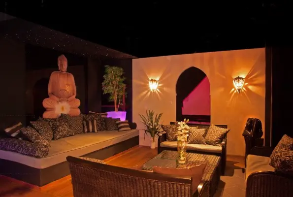 Lounge And Spa - Salon Buddha