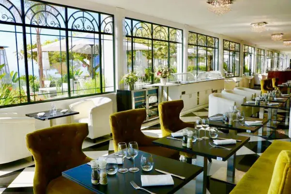 Grand Hotel des Sablettes, Curio Collection by Hilton - Restaurante