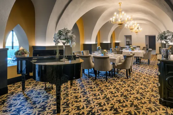 Hôtel du Roi and Spa by Sowell - Restaurant
