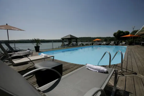 The Originals Hotel du Golf de L'Ailette - Pool