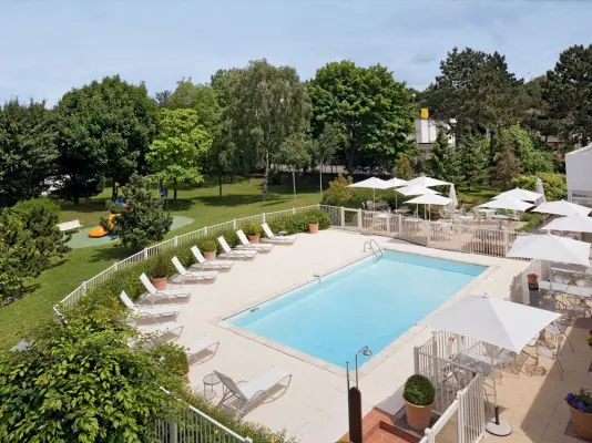 Novotel Amiens Pole Jules Verne - Outdoor swimming pool