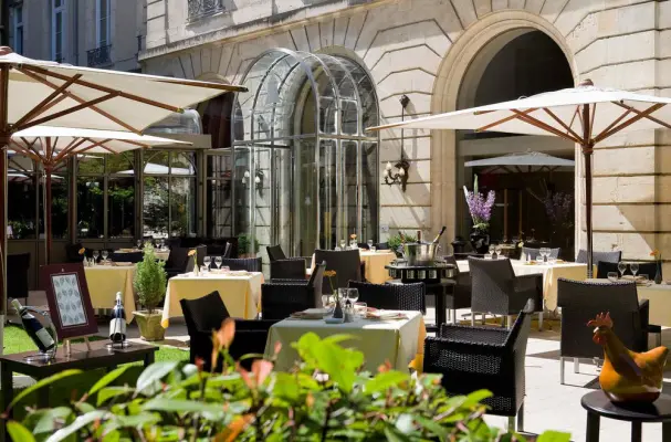Grand Hotel la Cloche Dijon - Terrasse