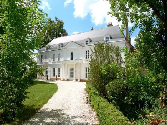 Château de Monfort Montigny-la-Resle - Façade