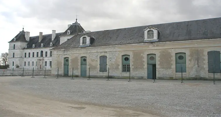 Chateau D'Ancy-Le-Franc - 