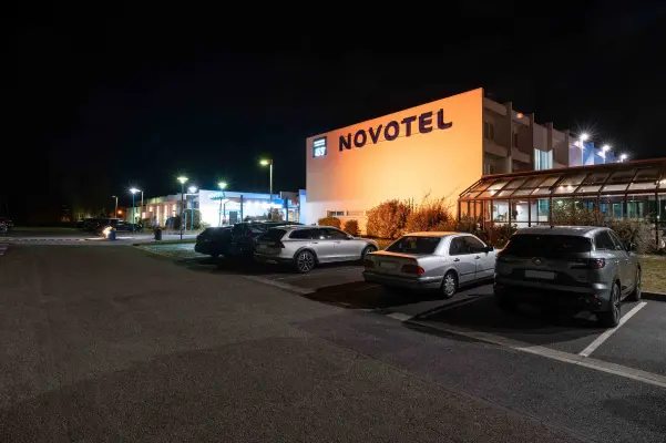 Novotel Chartres - Parking