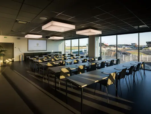 Porsche Experience Center - Salle de réunion