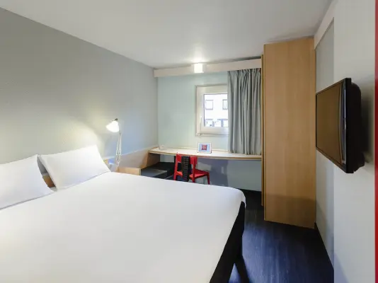 Ibis Bourges - Chambre
