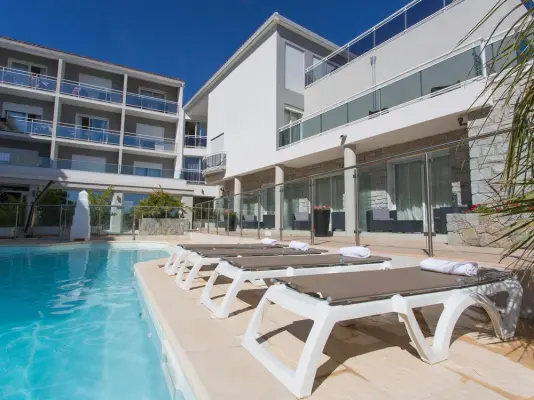 Hotel Revellata - Swimming Pool