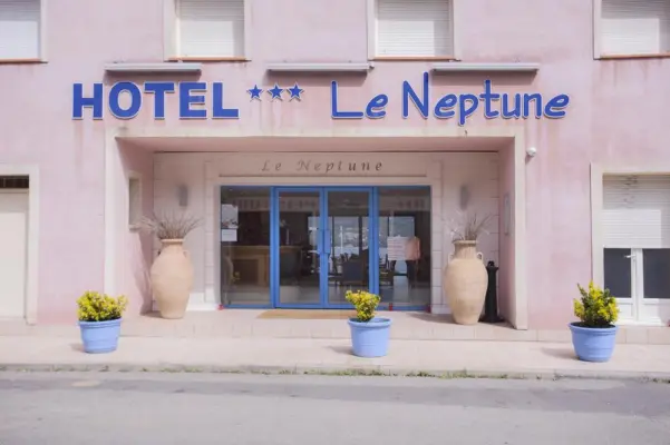 Le Neptune et Spa - Accueil
