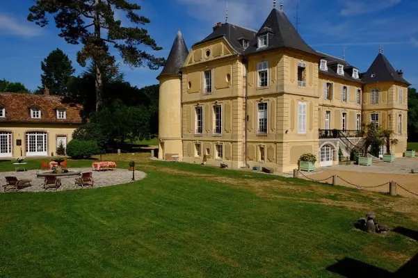 Castello di Vaugrigneuse - La Corte d'Onore