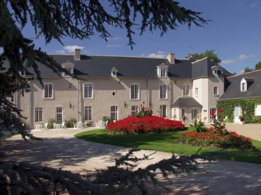 Bel Air Manor in Saint-Dye-sur-Loire