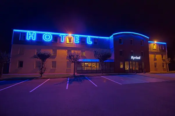 Kyriad Hotel Saint-Quentin en San Quintín