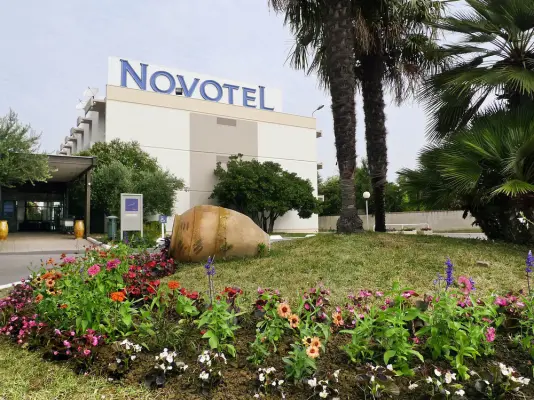 Novotel Narbonne Sud - Extérieur de l'hôtel