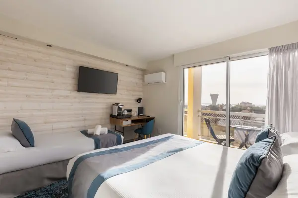Best Western Plus Hôtel Canet-Plage - Confort vue étang/montagnes avec lit supplémentaire