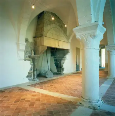 Abbaye Saint Gilbert de Neuffonts - Location de salle
