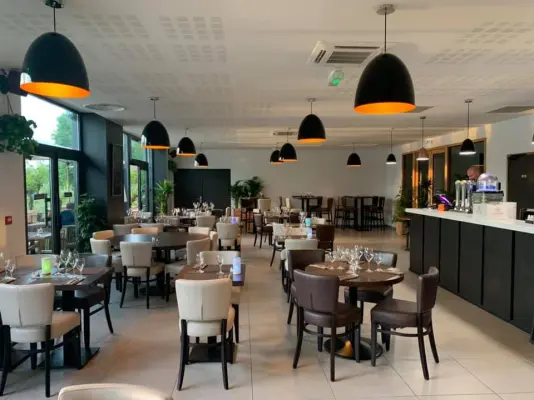 Appart hôtel Mer et Golf City Bordeaux Bruges - Restaurant