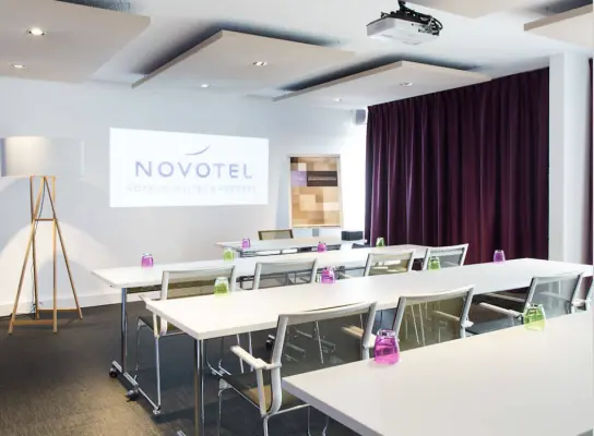 Novotel Bordeaux Lac - Salle de réunion en classe