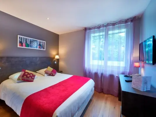 Cozy Hôtel Morlaix - Chambre rouge