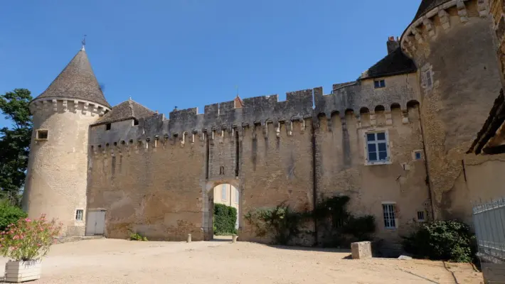 Château de Rully - Façade