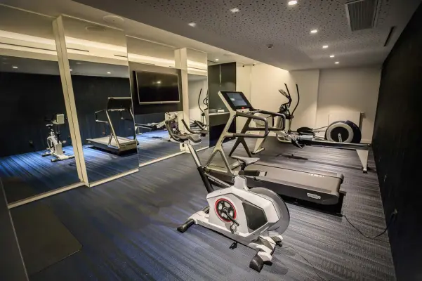 Panorama 360 Hôtel et SPA - Salle de fitness