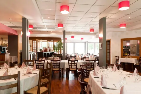 The Originals City, Hôtel Le Cheval Rouge Tours Ouest - Restaurant