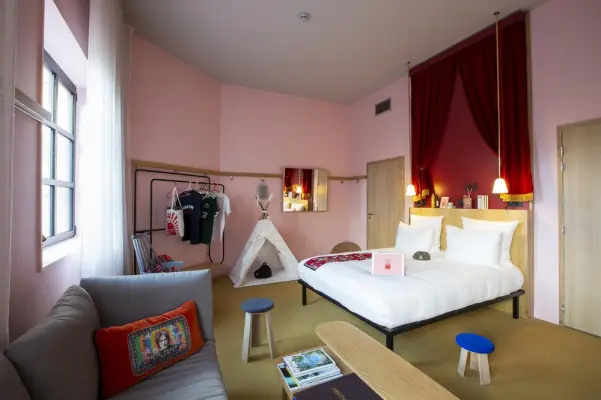 Mob Hotel Paris les Puces - Room