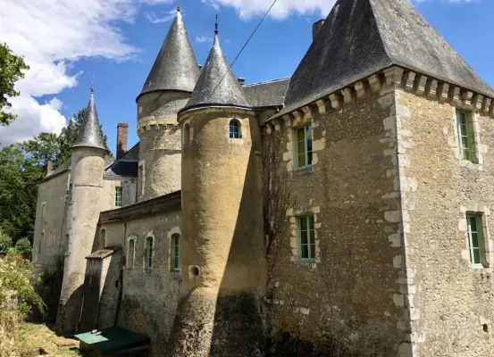 Château des Feugerets - Extérieur