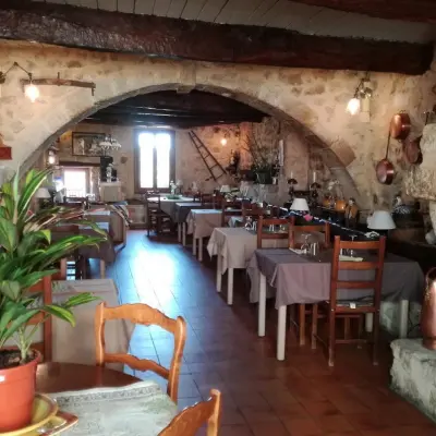 The Auberge de Baudinard - Dining room
