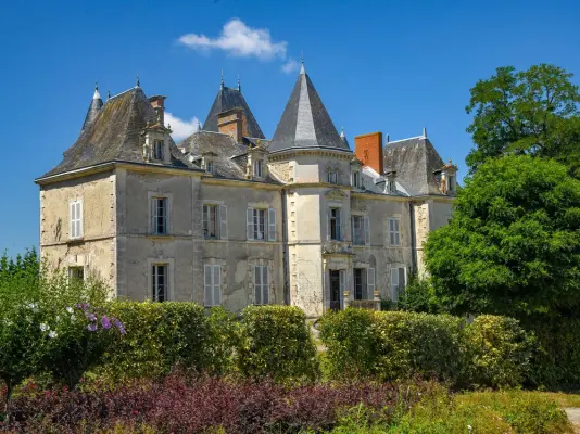 Marvilla Parks Chateau La Forêt - Façade