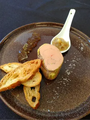 Hôtel Le Tropicana - Foie gras, oignons confits, gelée au Monbazillac