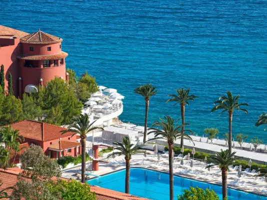 Monte-Carlo Beach Hotel - Exterior