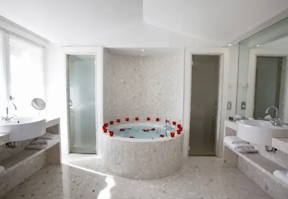 Hotel de Sers - Salle de bain luxe