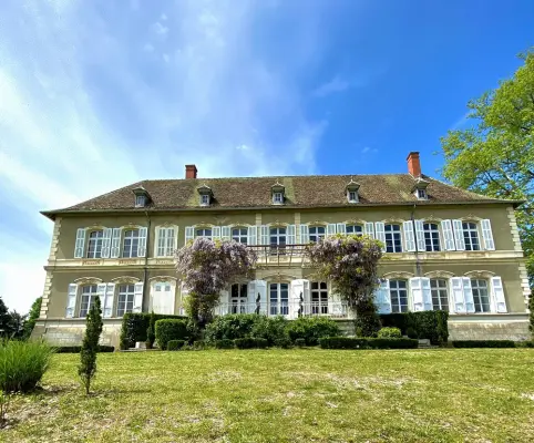 Château de Montolivet – Seitenfassade
