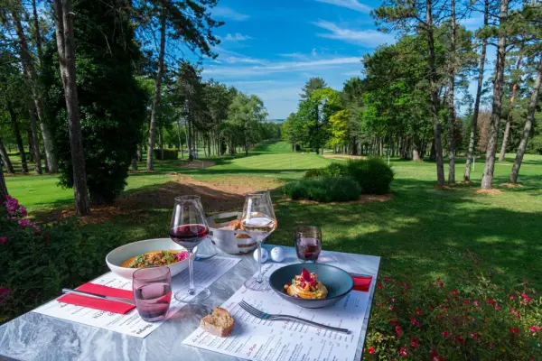 Norges Dijon Bourgogne Country Club in Norges-la-Ville