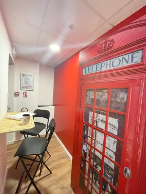 Up2You Tours Coworking - PhoneBox Up2You