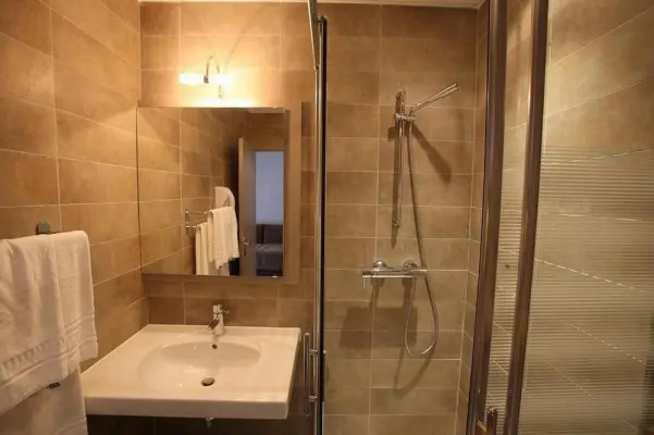 Hôtel Cap Vert en Aveyron - Salle de bain