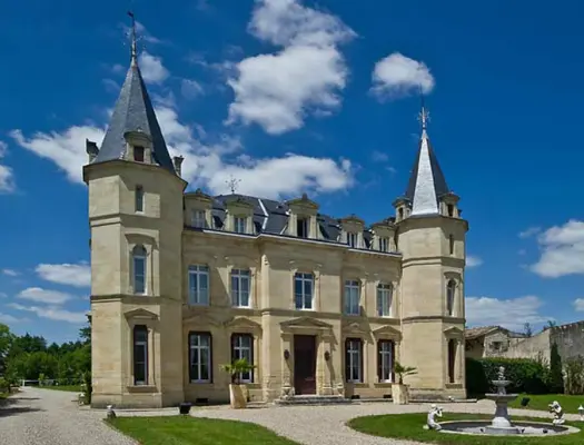 Château Pontet d'Eyrans - De jour