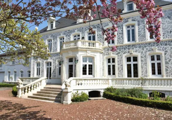 Hotel Chateau des Tourelles - Façade