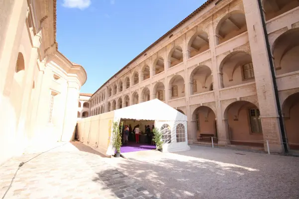 Provence Location - Rental of tents and event marquees