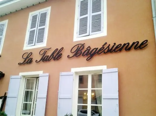 La Table Bagésienne - Seminar location in BAGE-LE-CHATEL (01)