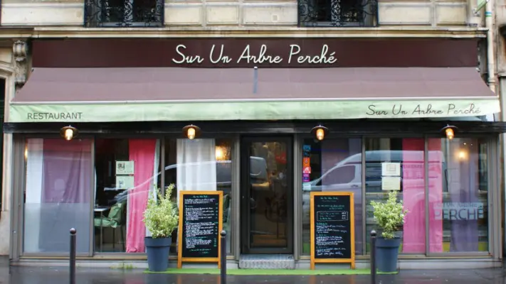 Sur un Arbre Perché - Restaurant à Paris
