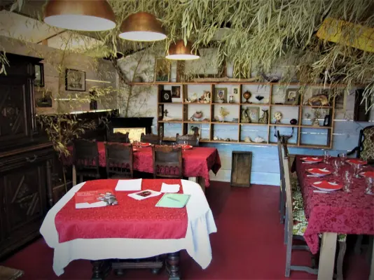 Restaurant Le Cadavre Exquis - Tables